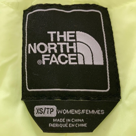 Women’s Hyvent Northface Snowpants - Picture 5 of 5
